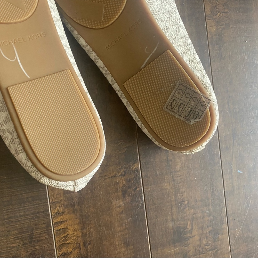 Michael Kors Reed Signature Patterned Loafers with Gold Accent - Picture 8 of 11